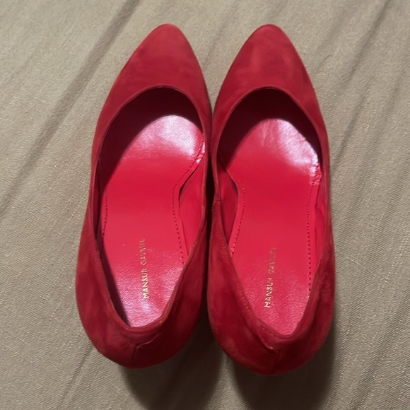 MANSUR GAVRIEL
Classic Suede Pumps - Picture 9 of 10